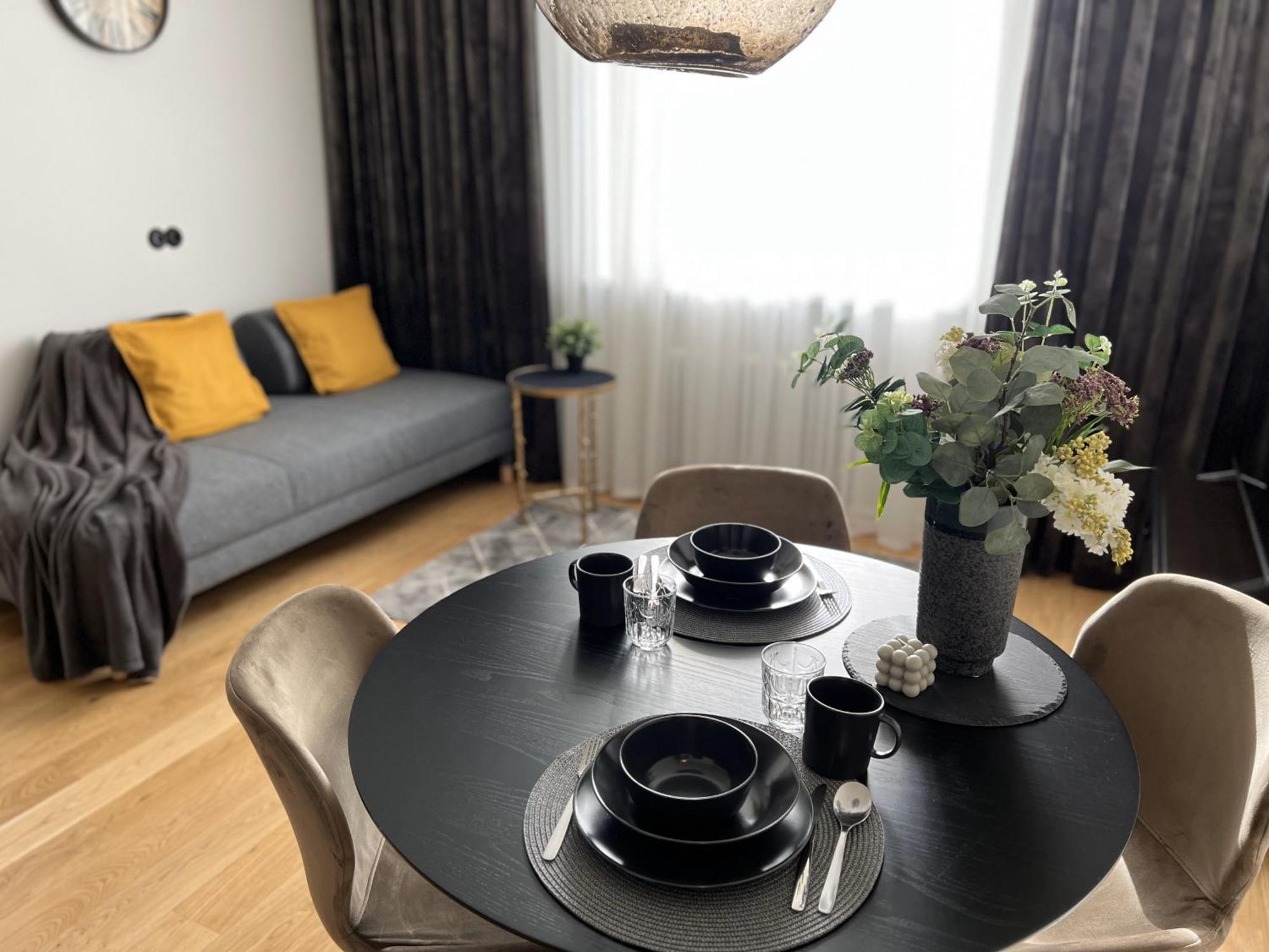 Cozy Apartment In Old Town Tartu Buitenkant foto